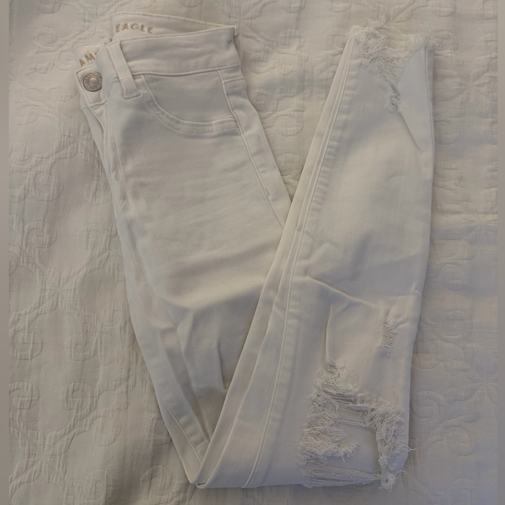 American Eagle Women's Distressed Skinny Jeans
